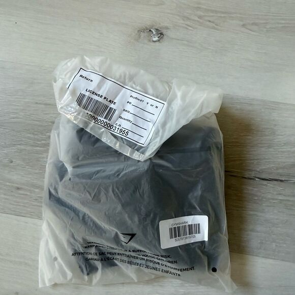 Gymshark Longline sports bra medium support Size Small Black NWT in packaging - Picture 5 of 7